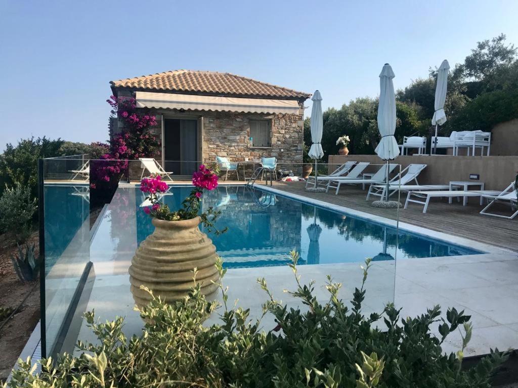 Luxury Villa + Guest House Couchers De Soleil Mer Skiathos Exteriér fotografie